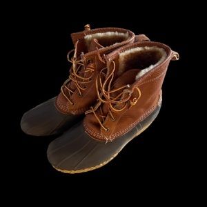 LL Bean women size 8M